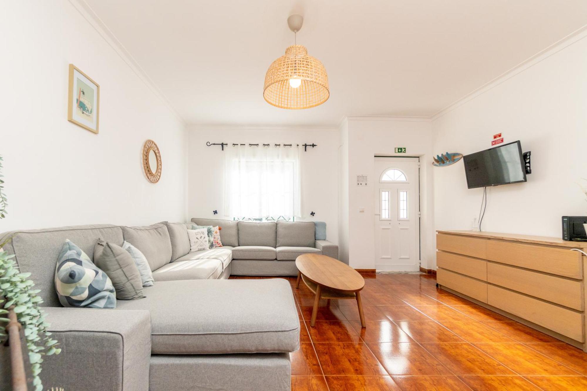 Villa Baleal Happiness Surf House Ferrel  Esterno foto