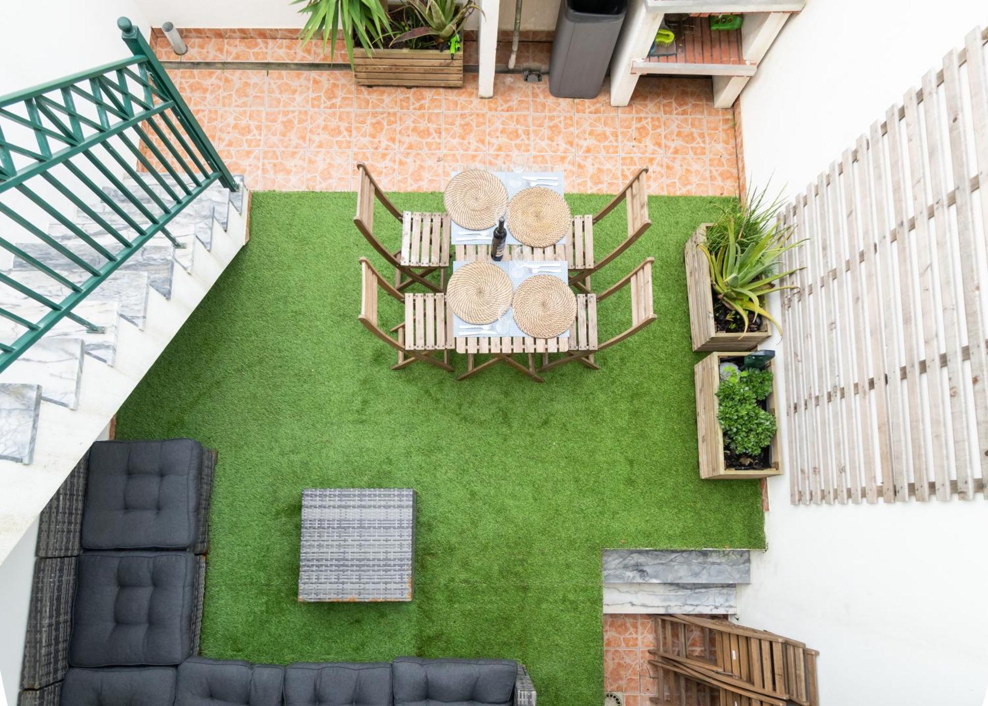 Villa Baleal Happiness Surf House Ferrel  Esterno foto