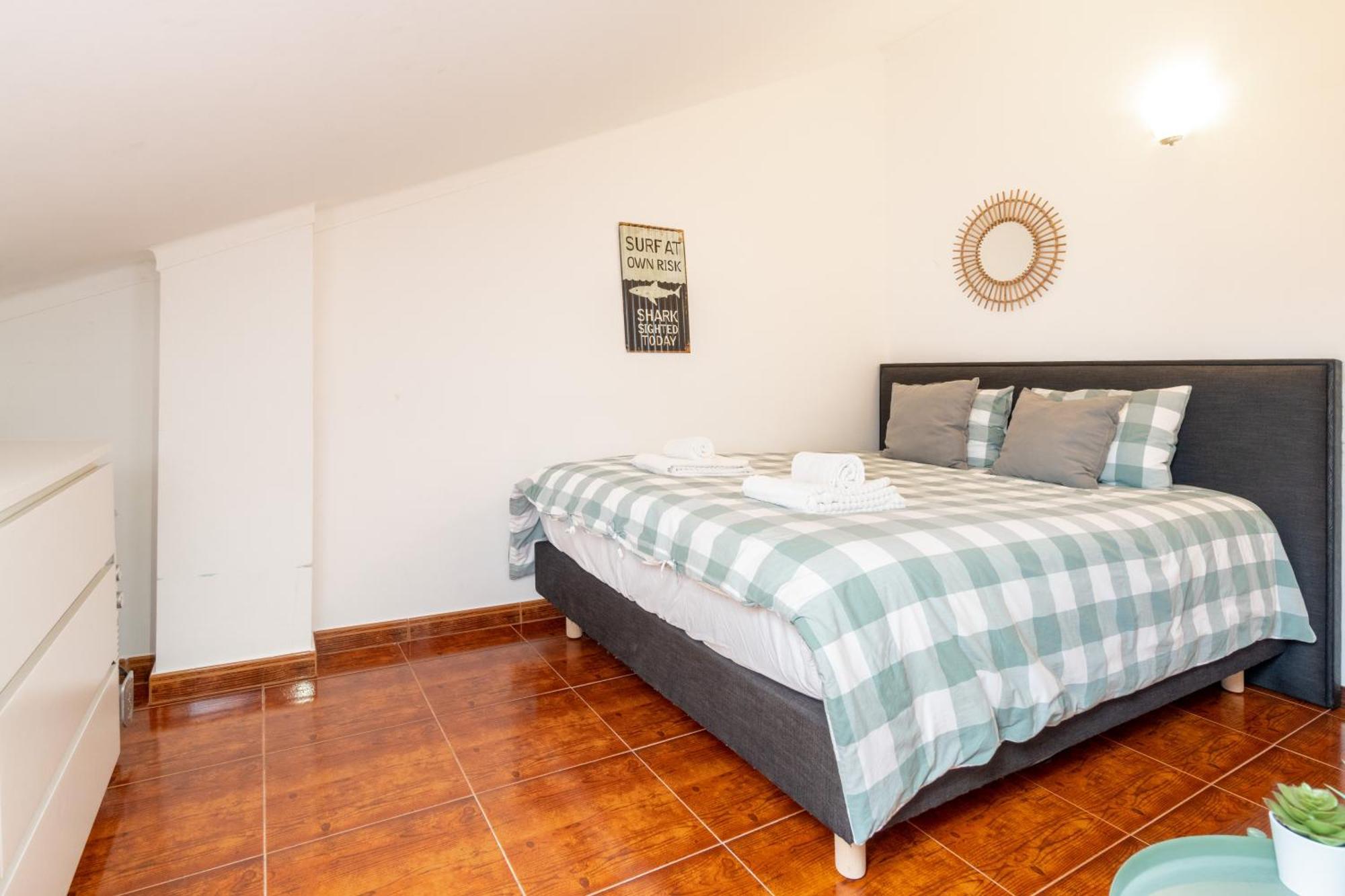 Villa Baleal Happiness Surf House Ferrel  Esterno foto