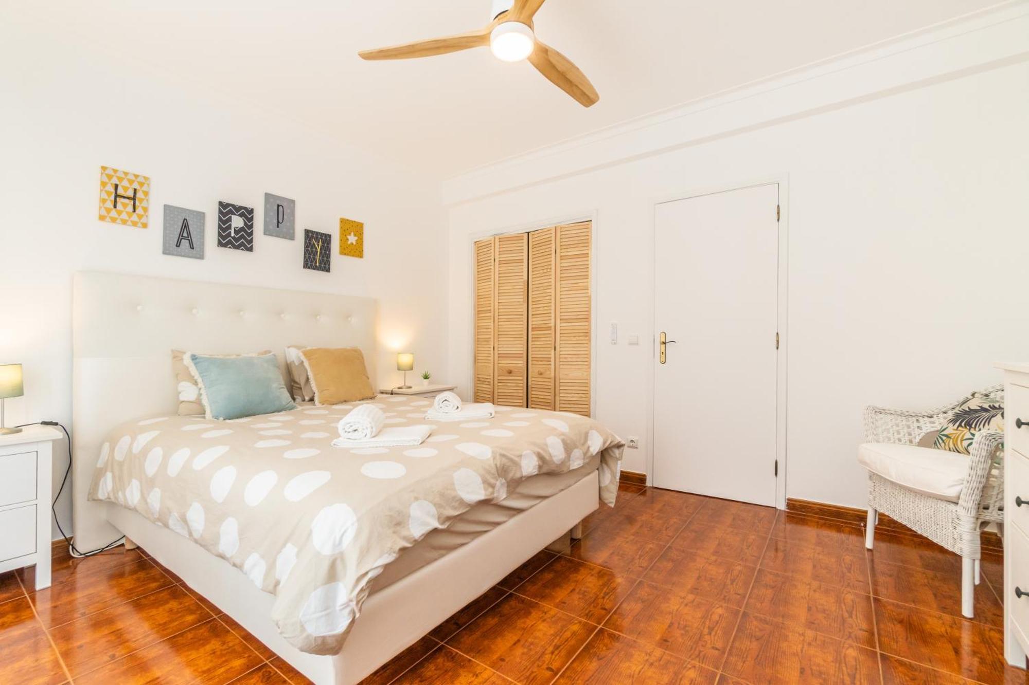 Villa Baleal Happiness Surf House Ferrel  Esterno foto